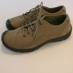 Keen Comfort Cushion Tie Hiking Trail Loafers 1008387 Size 8 Tan Leather EUC